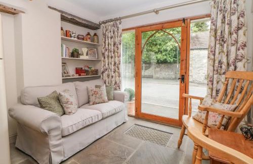 Tideswell House | Billy Whiskey's