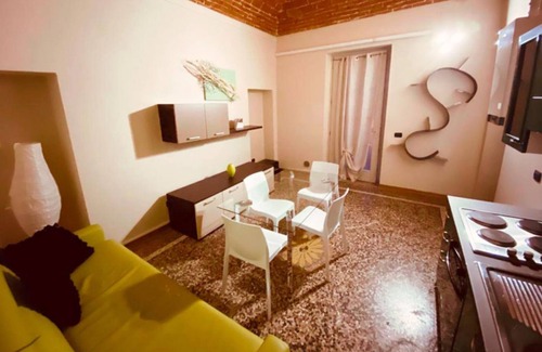Valenza Apartment | Bilocale 1 HHVA
