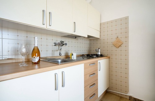 Villanova Apartment | Bilocale-Apartment-Balcony-Private Bathroom