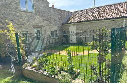 Scawton Cottage | Bilsdale Cottage, a dog friendly hidden gem near Helmsley and the North York Moors National Park
