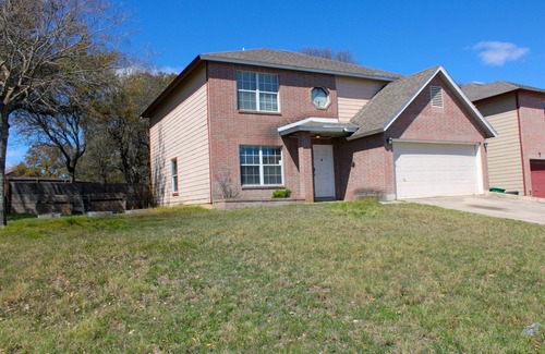 Live Oak House | Biltmore Bliss Charming 3-bedroom house with AC, WiFi