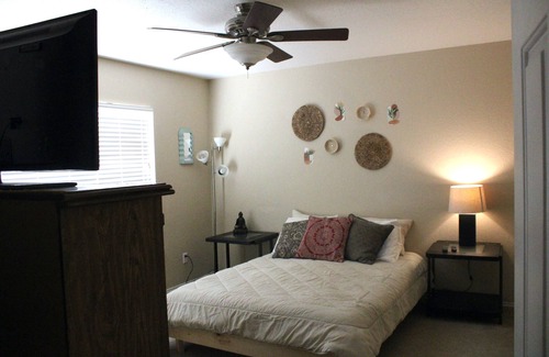 Live Oak House | Biltmore Bliss Charming 3-bedroom house with AC, WiFi