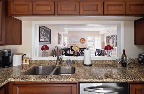 Biltmore Courts Cottage | Biltmore Bliss - Pool - Gym - Tennis/pickle Ball