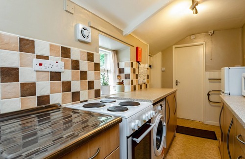 Lesbury Cottage | BILTON FARM COTTAGE NO1, pet friendly, with a garden in Alnmouth
