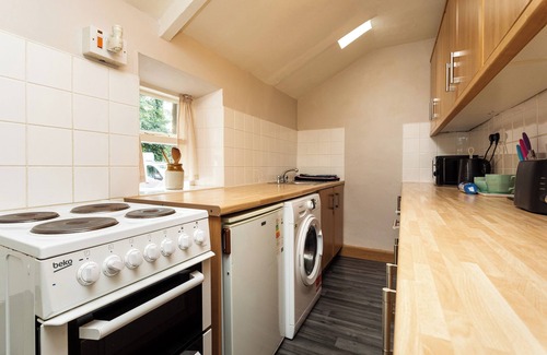 Lesbury Cottage | BILTON FARM COTTAGE NO2, pet friendly, with a garden in Alnmouth