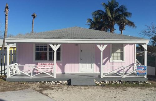 Alice Town House | Bimini Seaside Villas - Pink Cottage with Beach View