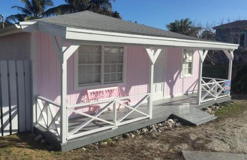 Alice Town House | Bimini Seaside Villas - Pink Cottage with Beach View