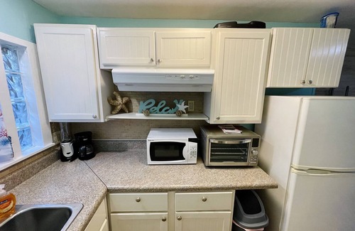 Gulfport Apartment | Bindy’s Bungalow Studio