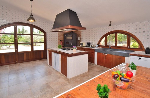 Majorca Villa | Biniaco 239 magnificent villa with private pool, large outdoor area, barbecue and air conditioning