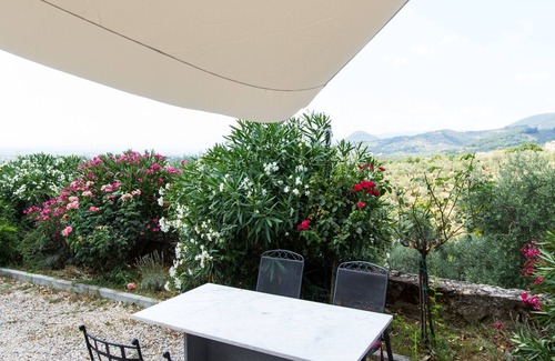 Larciano Apartment | Bioagriturismo Benessere LA COLLINA - LA MAGNOLIA - with a magnificent view