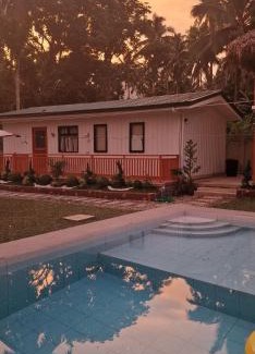 Bulusan Apartment | Birbeck Lodge