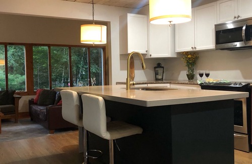L'Amable Cottage | Birch Bark Canoe Lucerne Lake Cottage is beautiful pet friendly & near Bancroft