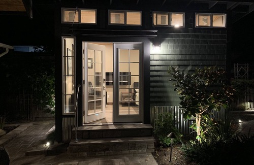 Birch Bay Ski Chalet | Birch Bay Beach Cabana - a tiny oasis close to everything at the Bay. Pets OK