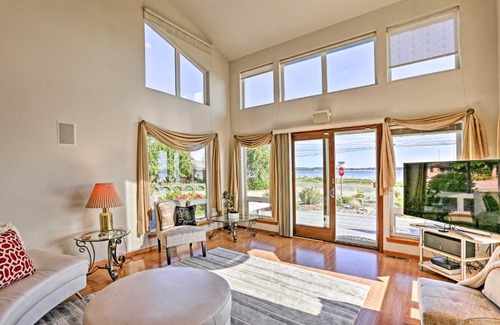 Birch Bay House | Birch Bay Waterfront Home - Steps to Beach!