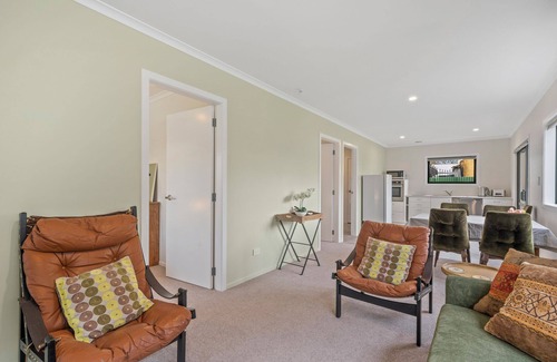 Greytown House | Birch Cottage - Greytown Holiday Home
