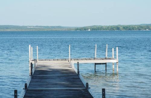 Lake Township House | Birch Cove Bungalow - Gorgeous Lakefront!