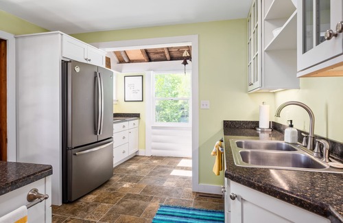 Northport Cottage | Birch Harbor, Lakefront Cottage - Northport, Michigan