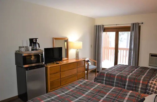 Hayward Resort | Birch Point Resort Condo #16 - Nelson Lake, Hayward