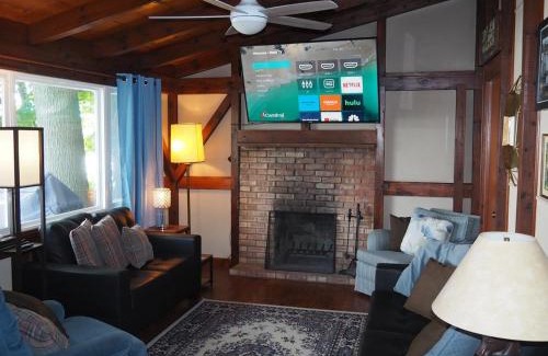 Empire House | Birch Shores Resort - The Aspen Cottage