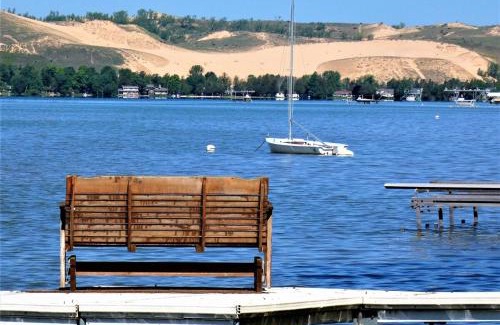 Empire House | Birch Shores Resort - The Hemlock Cottage