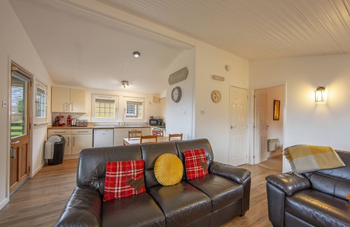 West Laroch Apartment | Birch Tree Lodge - sleeps 4 guests in 2 bedrooms