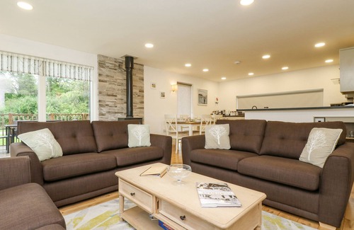 Truro Cottage | BIRCH, with open fire in Truro