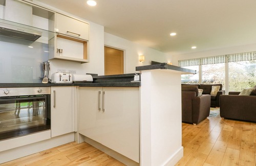 Truro Cottage | BIRCH, with open fire in Truro