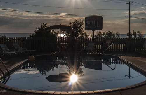 Upper Peninsula Michigan Hotel | Birchmont Motel