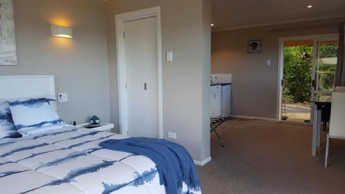 Te Kouma Bed & Breakfast | Bird Haven