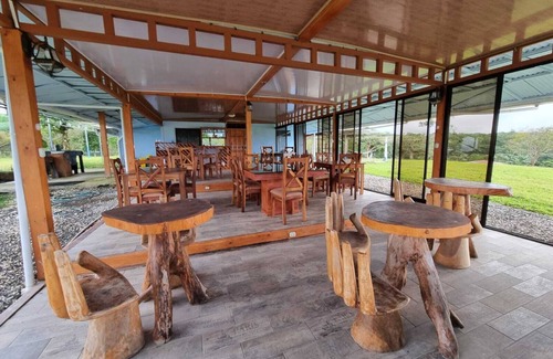 Arenal Hotel | Bird of Paradise