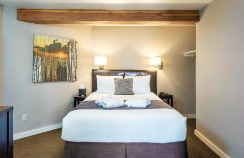 Friday Harbor Hotel | Bird Rock Hotel