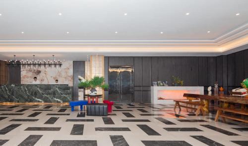 Bao'an Hotel | Bird's Nest Hotel