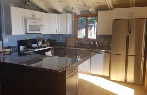 Bodega Bay House | Bird Watcher Paradise 2 Bedroom 2 Bath with Beautiful View