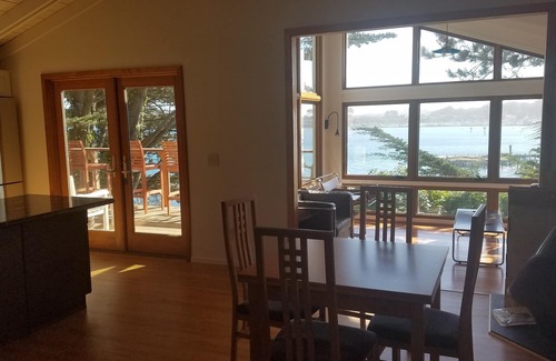 Bodega Bay House | Bird Watcher Paradise 2 Bedroom 2 Bath with Beautiful View
