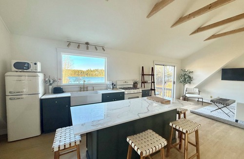 Mid-Coast and Islands Apartment | Bird Watching Paradise @ Waterfront Harpswell with Private Deck