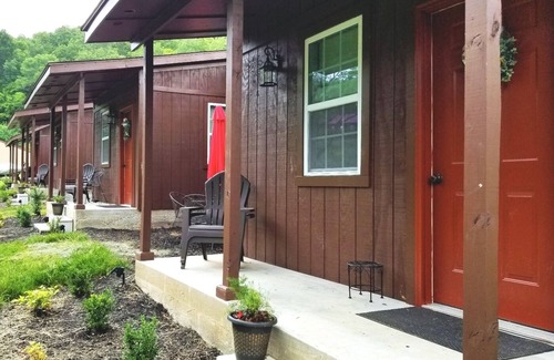 Macon Cabin | BirdDog Farm Cabin #2