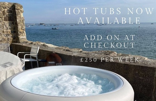 Bembridge Cottage | Birdham Four - sleeps 4 guests in 2 bedrooms