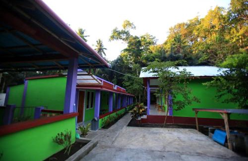 Bitung House | Birdhouse Homestay Tangkoko