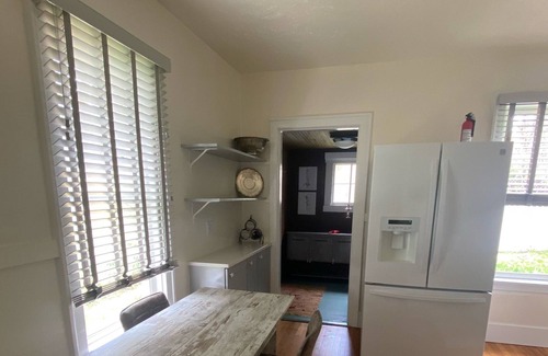 Livingston House | Birdies Bungalow on K street