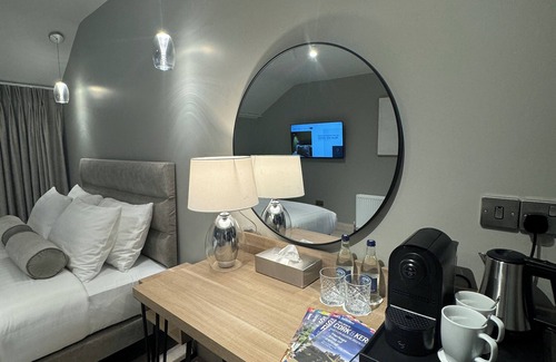 Mitchelstown House | Birdies Townhouse