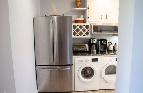 Crozet Cottage | Birds and Bees Cottage