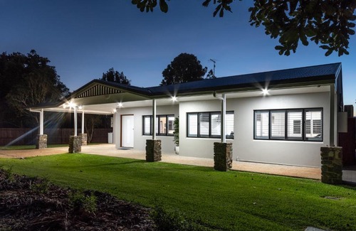 Yungaburra House | Birds 'n' Bloom Cottages