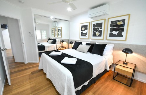 Yungaburra House | Birds 'n' Bloom Cottages