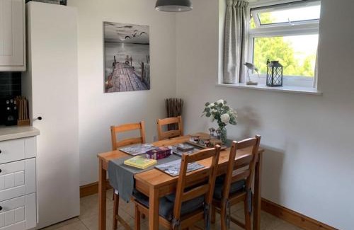 Woolfardisworthy House | Birdsong Cottage