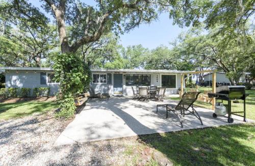 Freeport House | Birdsong Cottage