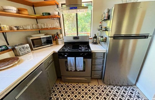 Point Reyes Station House | Birdsong Retreat | Hot Tub, Surrounded by Nature