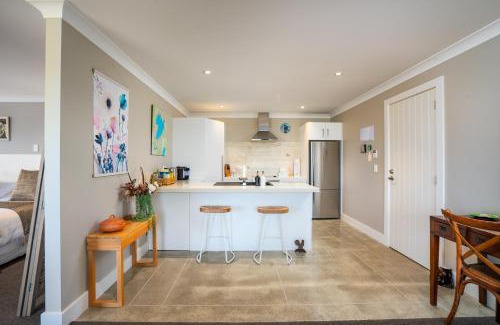 Acacia Bay Apartment | Birdsong Taupo
