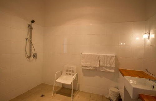 Talunga Hotel | Birdwood Motel