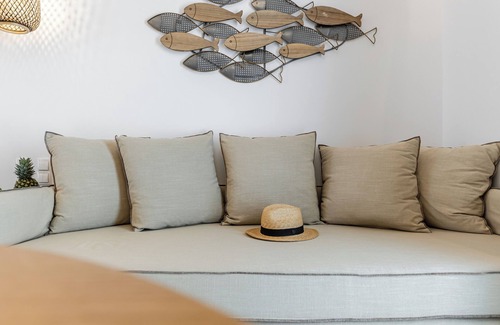 Agios Prokopios Hotel | Birikos Hotel & Suites