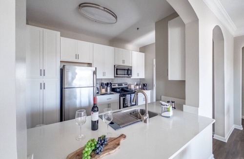 Huntersville Apartment | Birkdale Lookout,Pool,Elevator,Shop-Eat-Work-Play